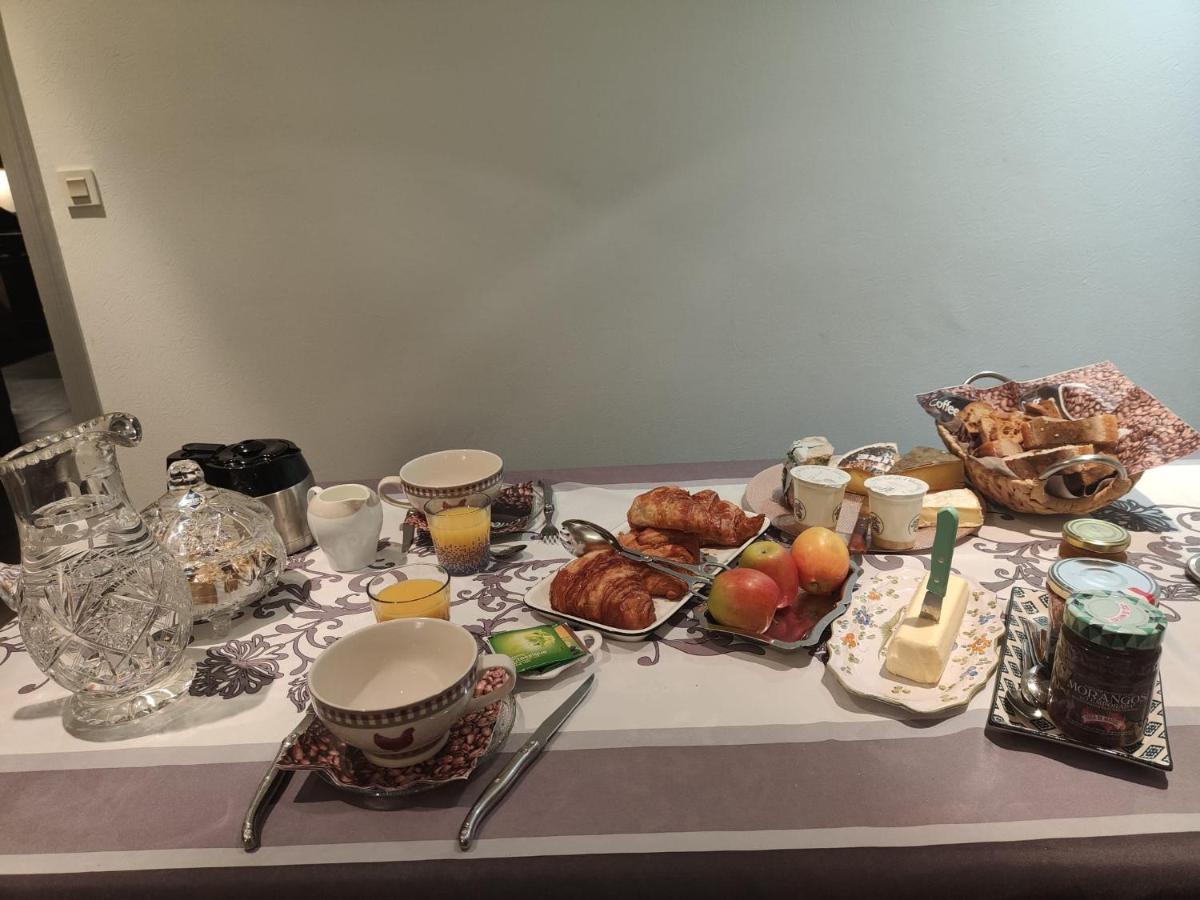 Colette Alain Maxime Bed & Breakfast Lapalisse Luaran gambar